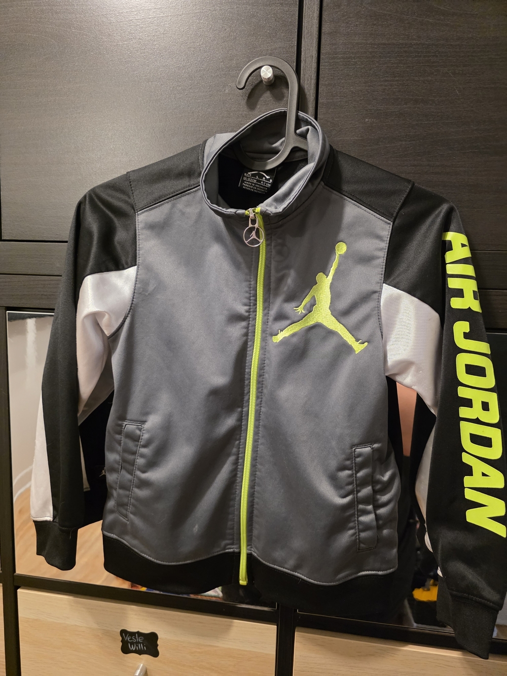 Jordan Kids Gray & Neon Yellow Track Jacket 6-7ans